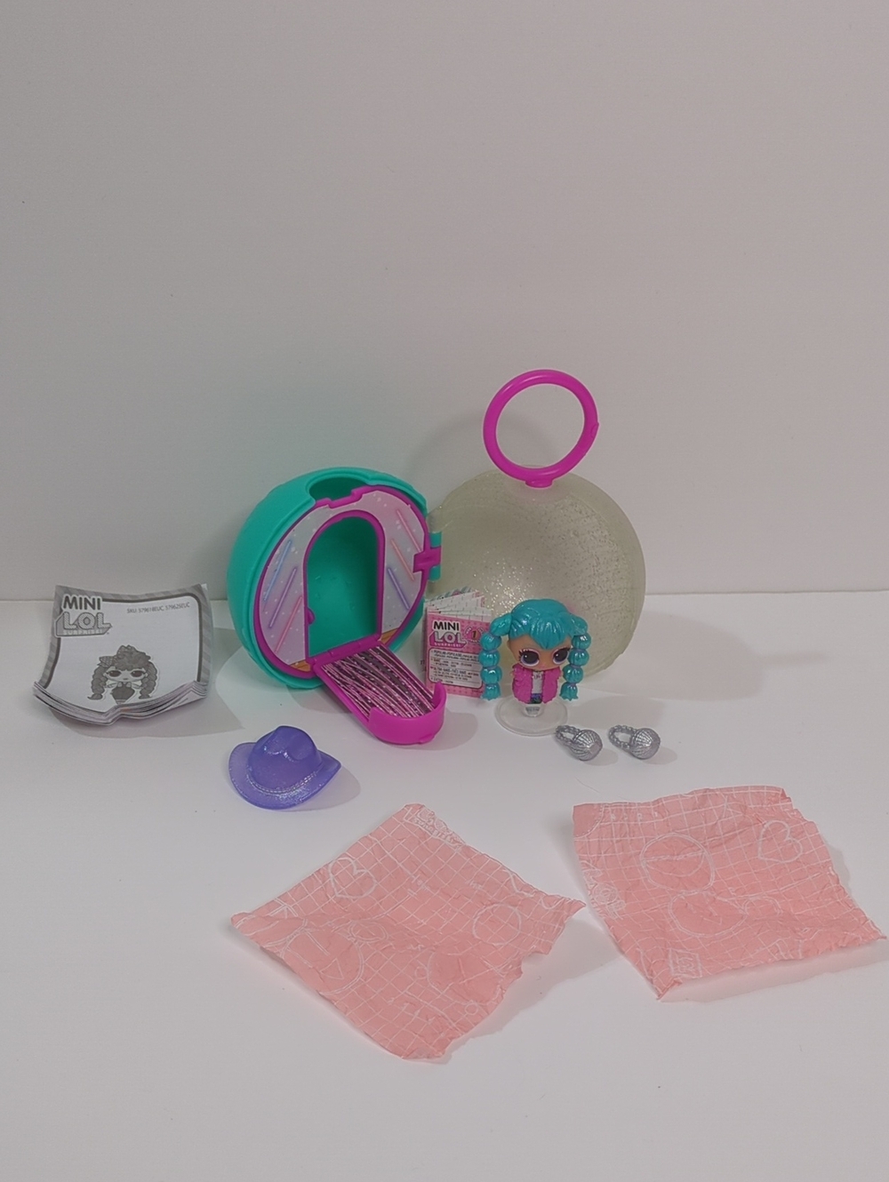 L.O.L. Surprise! Mini Doll Set with Pink and Teal Carry Case